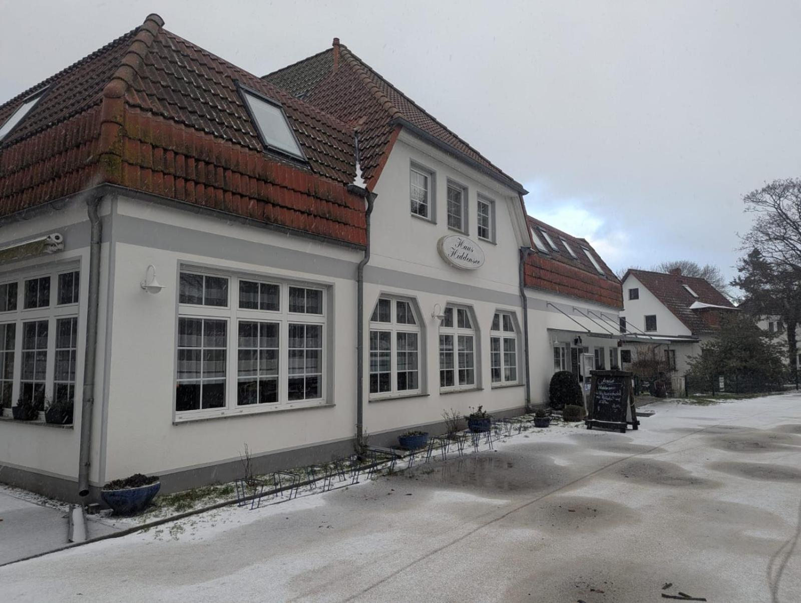 Pension & Restaurant Haus Hiddensee Kloster Exterior photo